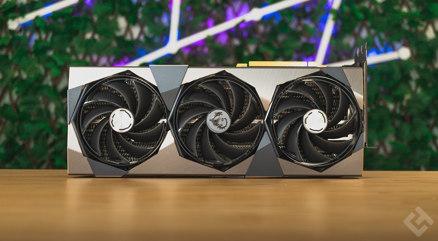Dessous de la MSI GeForce RTX 4070 Ti Suprim X