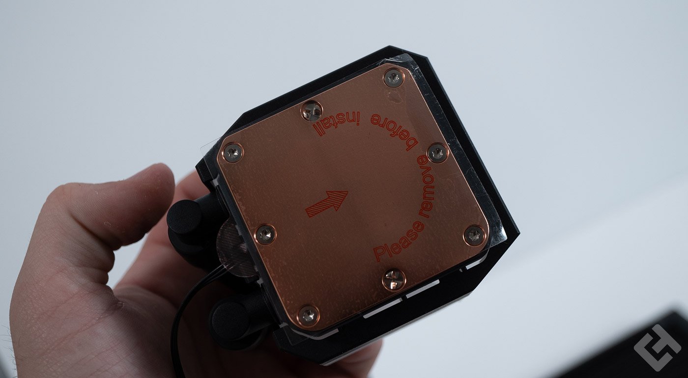 Test MSI MAG CORELIQUID C240 pompe