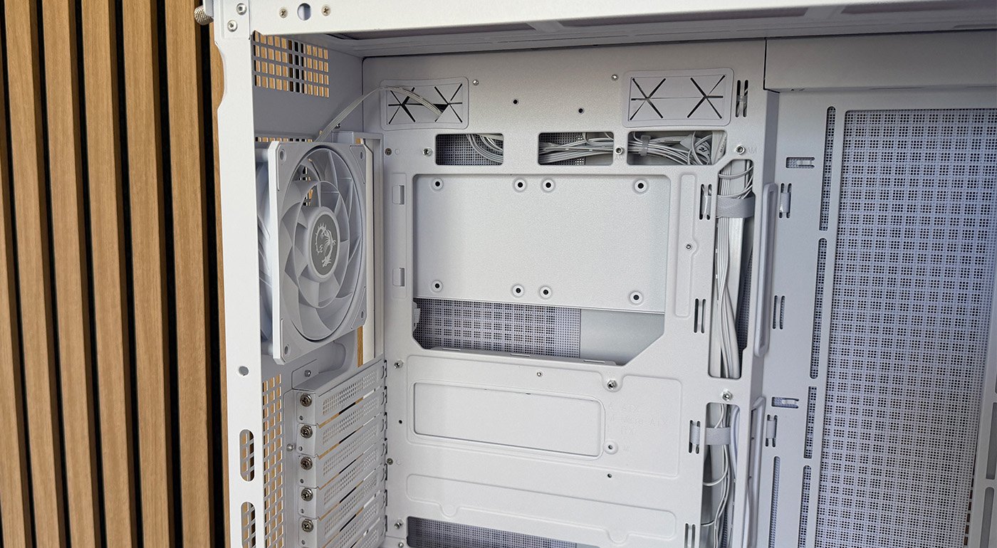 test msi mpg velox 300r airflow pz