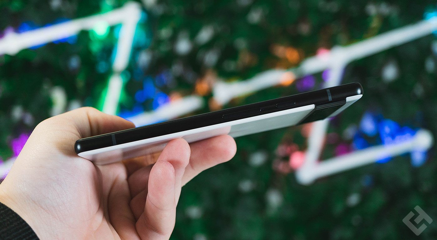 tranche droite du pixel 6a