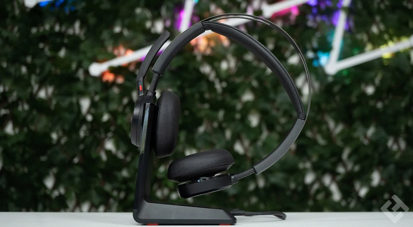Poly Voyager Focus 2