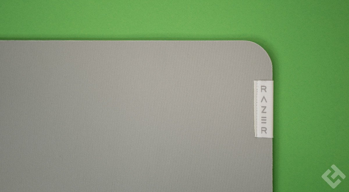 Test Razer Pro Glide XXL : Un tapis de souris avec une glisse très bien maitrisée