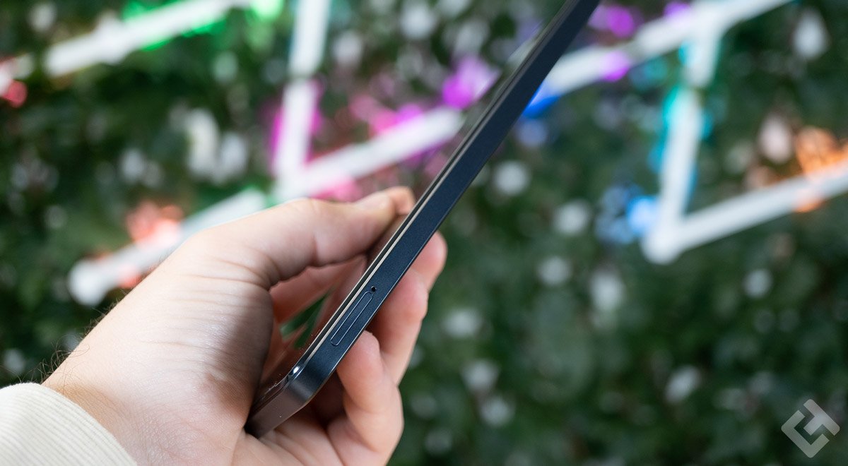 tranche gauche du realme c33