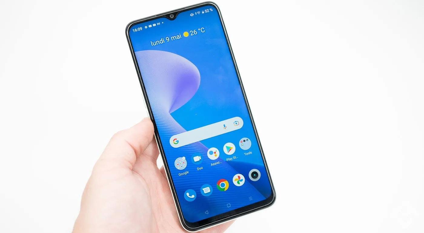 realme C35