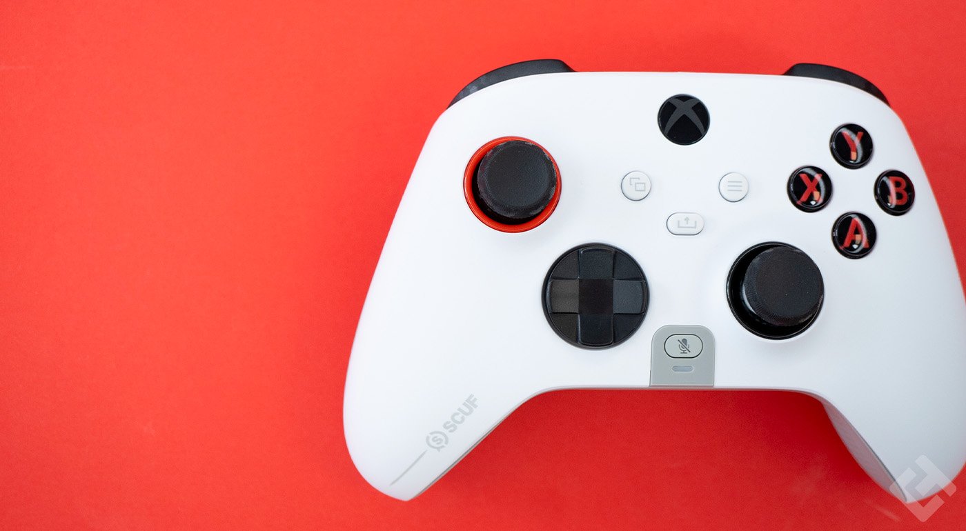 Josystick et D-Pad de la Scuf Instinct Pro