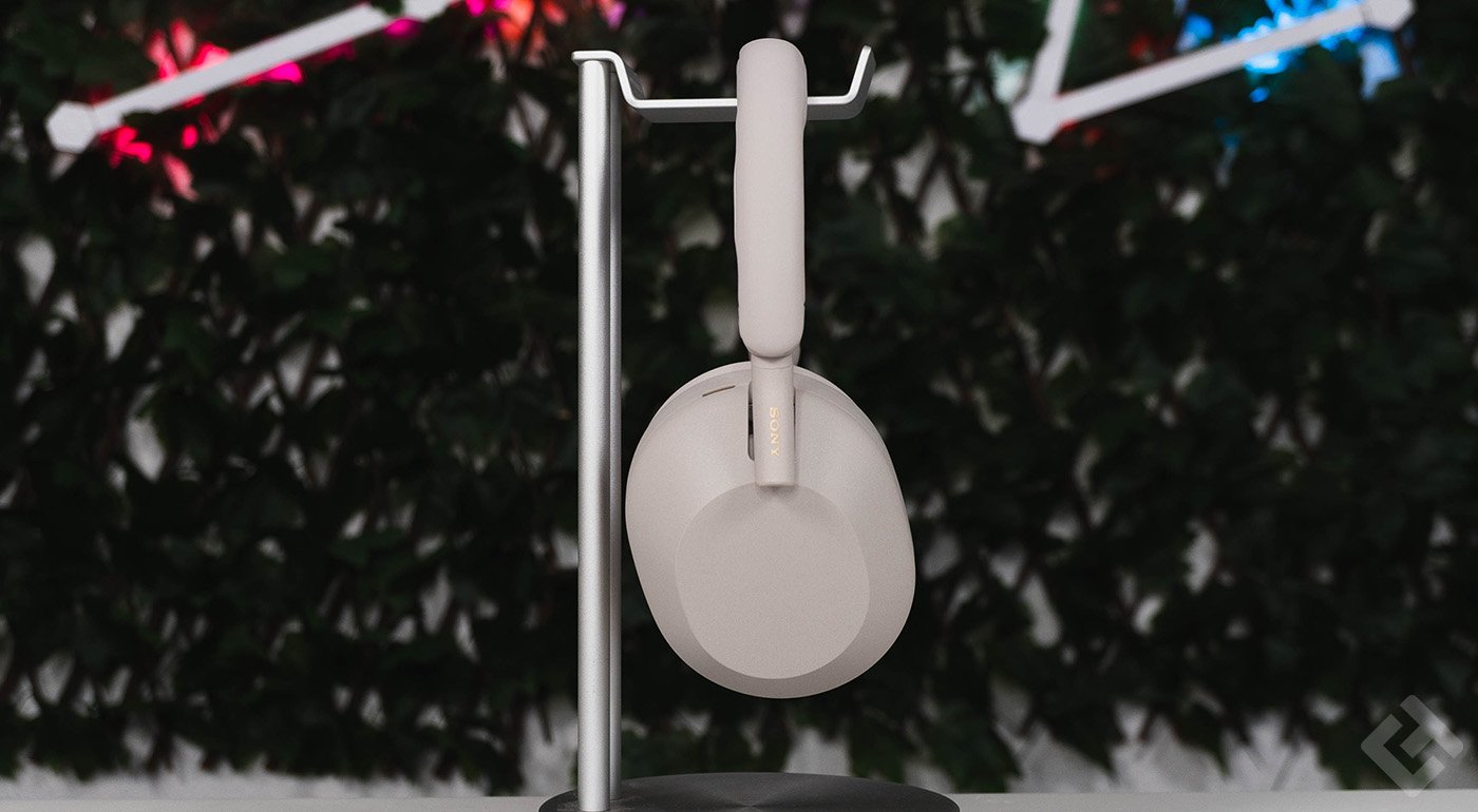 Design du Sony WH-1000XM5.