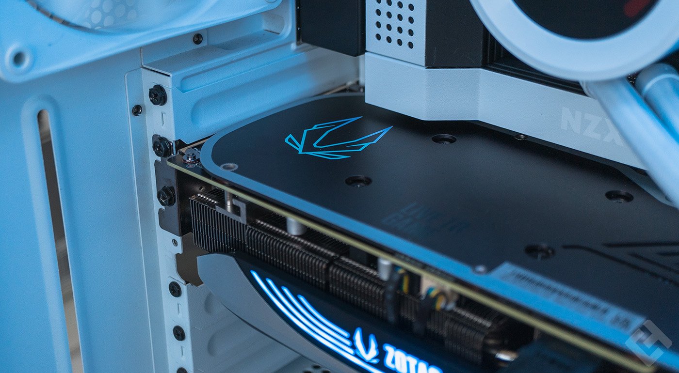 Backplate Zotac GeForce RTX 4070 Trinity logo