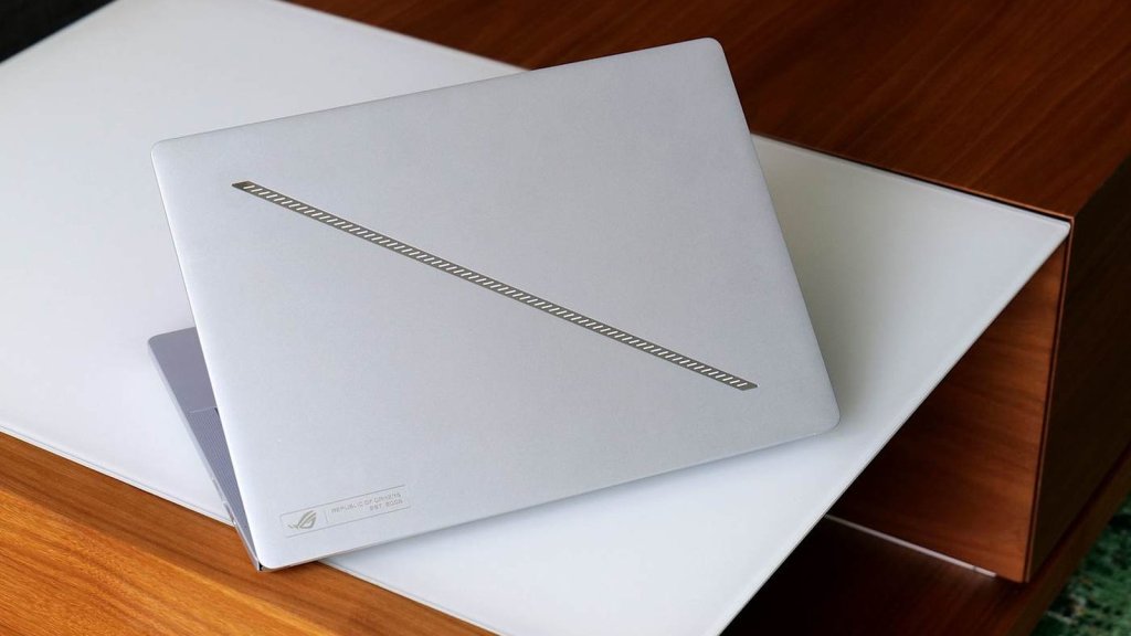 Nvidia lance une RTX 5070 laptop en 12 Go pour contourner la pénurie
