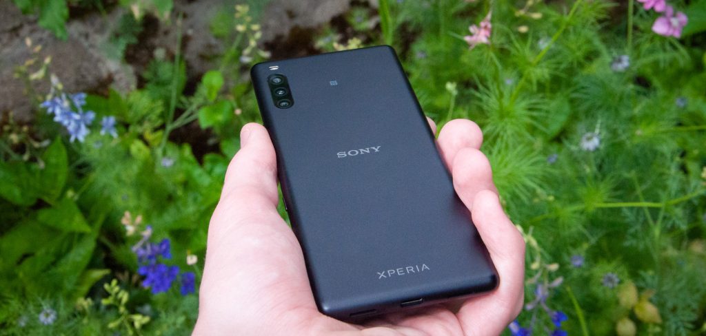 Sony Xperia L4