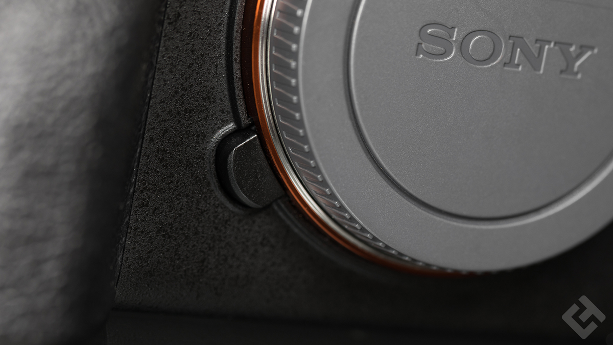 Sony A9 II - Design Déverrouillage objectif