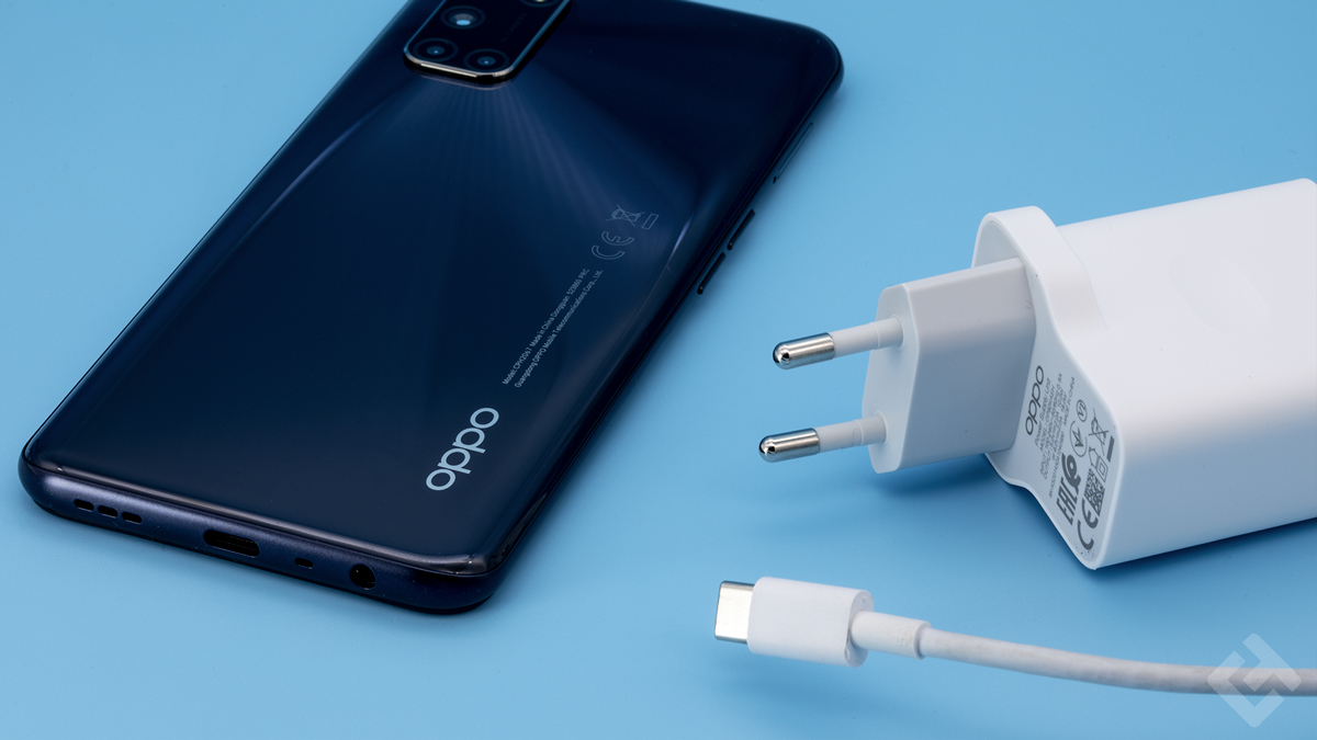 Oppo A72 avec chargeur