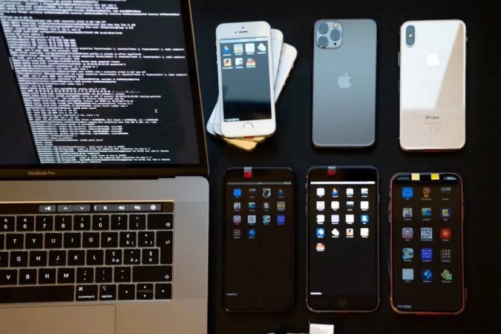 iPhone