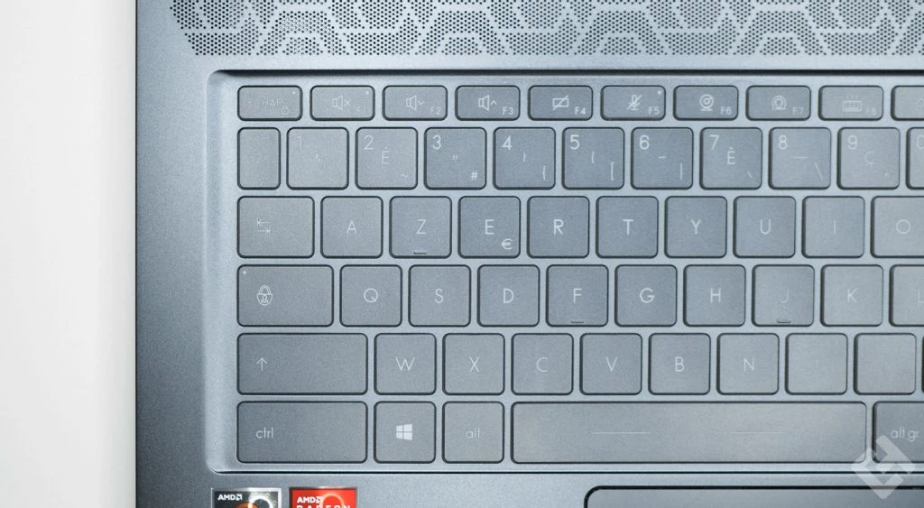  MSI Delta 15 clavier