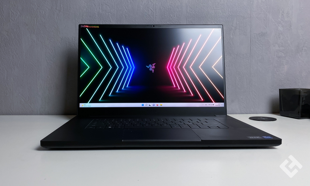 Test Razer Blade 17 écran allumé