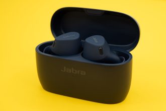 Jabra Elite 4 active design