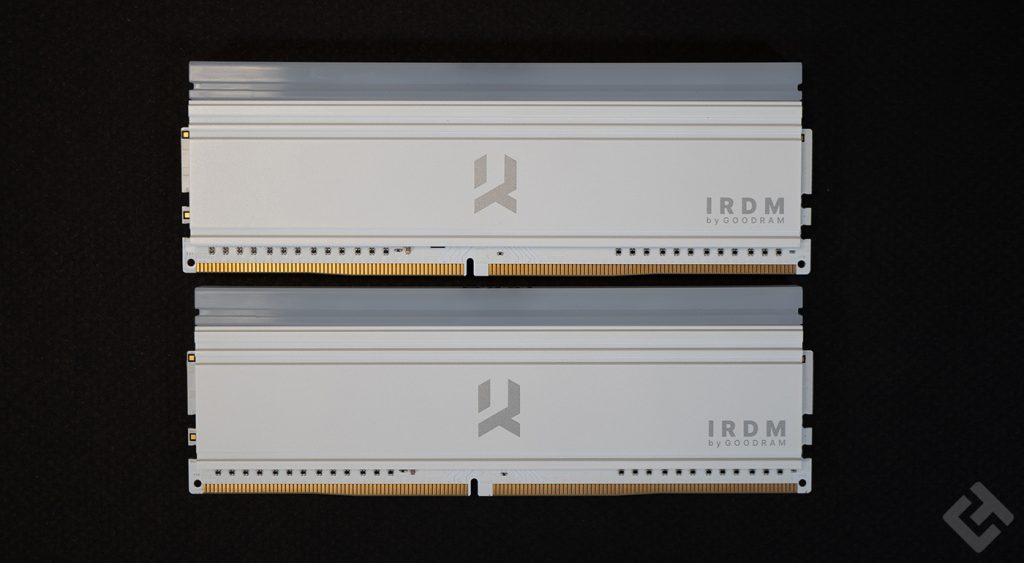 test IRDM RGB WHITE DDR4
