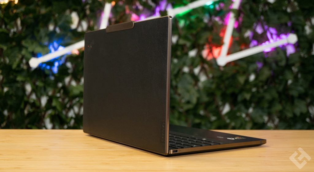 Design du Lenovo ThinkPad Z13 Gen 1