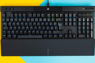 Corsair K70 RGB Pro vu de dessus