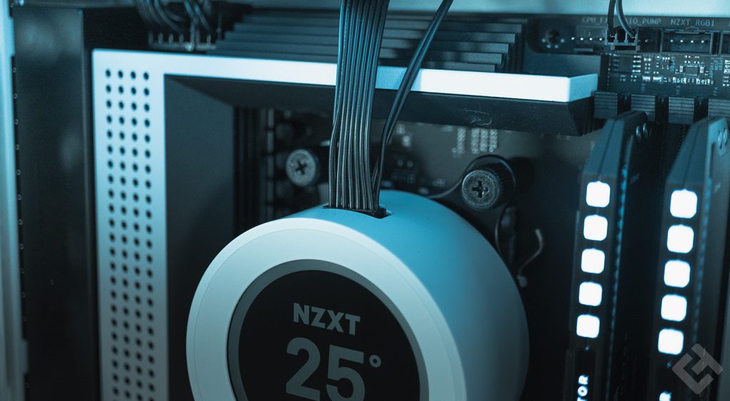 Connecteur sur la pompe du NZXT Kraken Elite 360 RGB