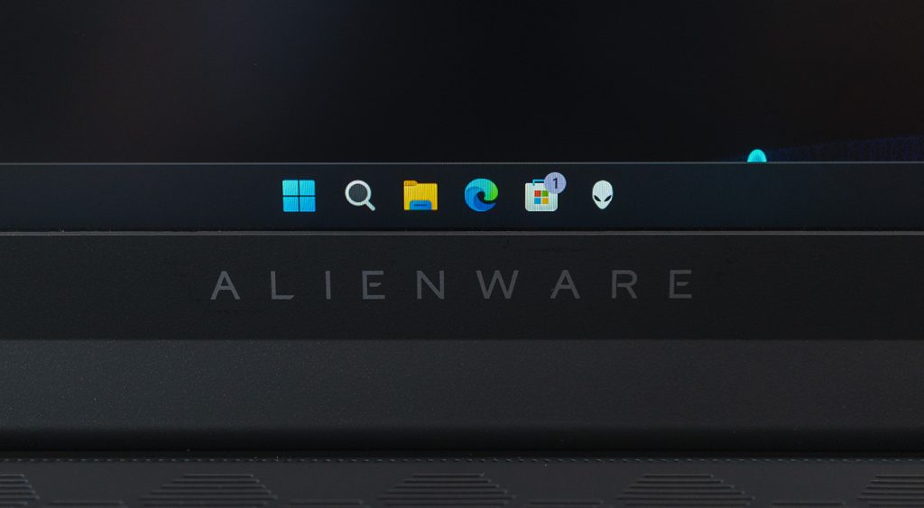 Logo Alienware M18 R1