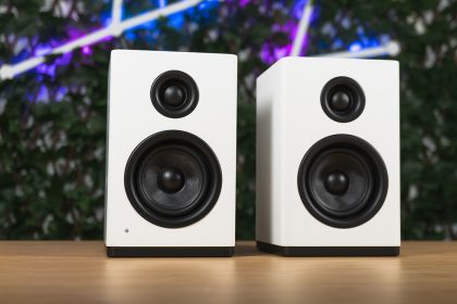 test des enceintes nzxt relay speakers