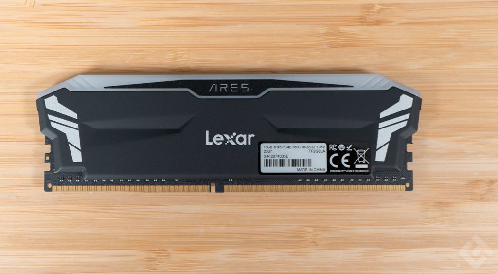 Avis Lexar Ares RGB DDR4 3600