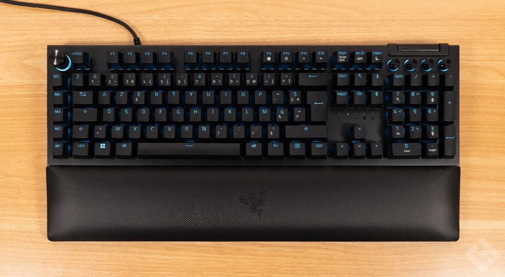 test razer blackwidow v4 pro avis (15)