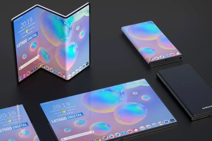 Samsung smartphone tri fold