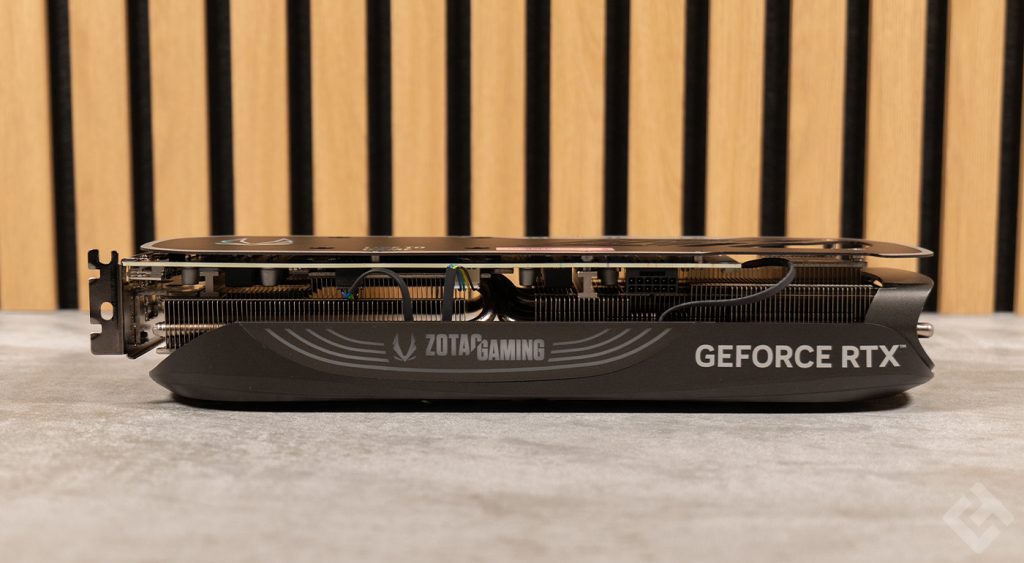 test zotac geforce 4070 ti super trinity black avis (10)