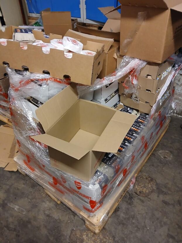 découvrez l'incroyable histoire des iphones confectionnés dans la prison de fresnes, où innovation et fromage se rencontrent dans un récit surprenant. un mélange inattendu qui soulève des questions sur la technologie, la créativité et la réhabilitation.