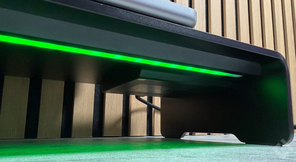 test razer monitor stand chroma