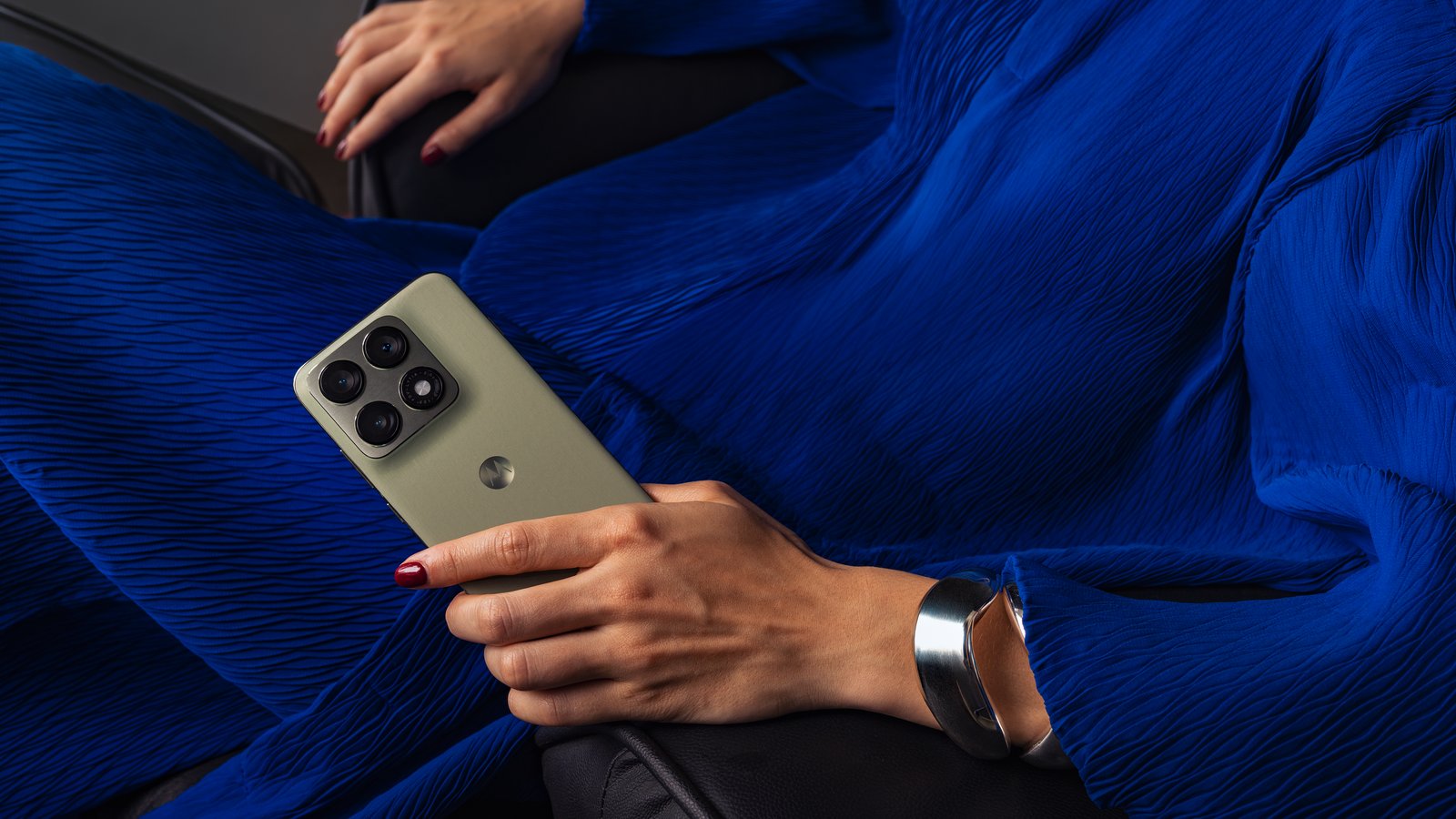 Motorola edge 70 pro : un smartphone fin avec quatre capteurs 50MP