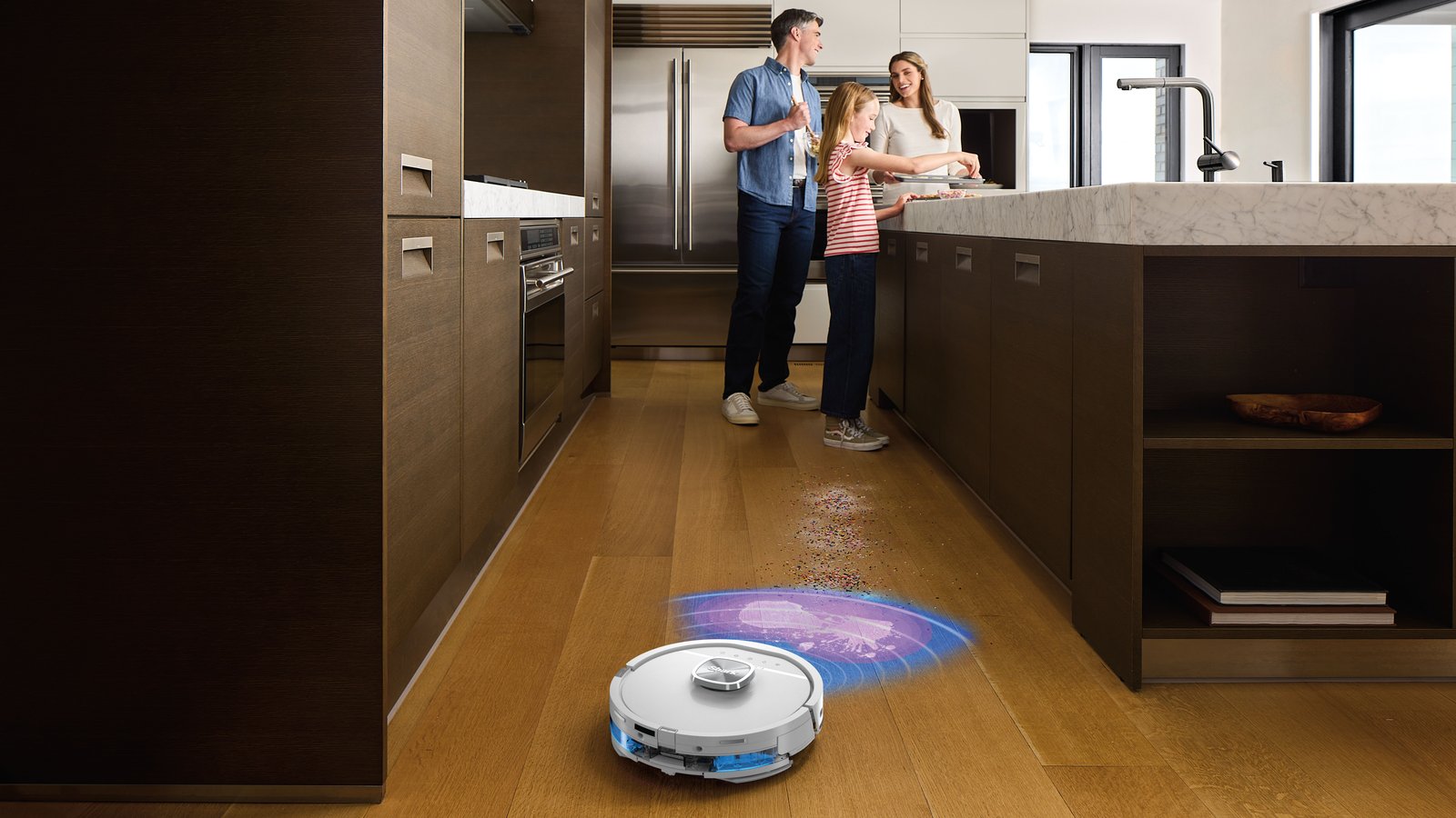 Shark lance un robot aspirateur à détection UV des taches