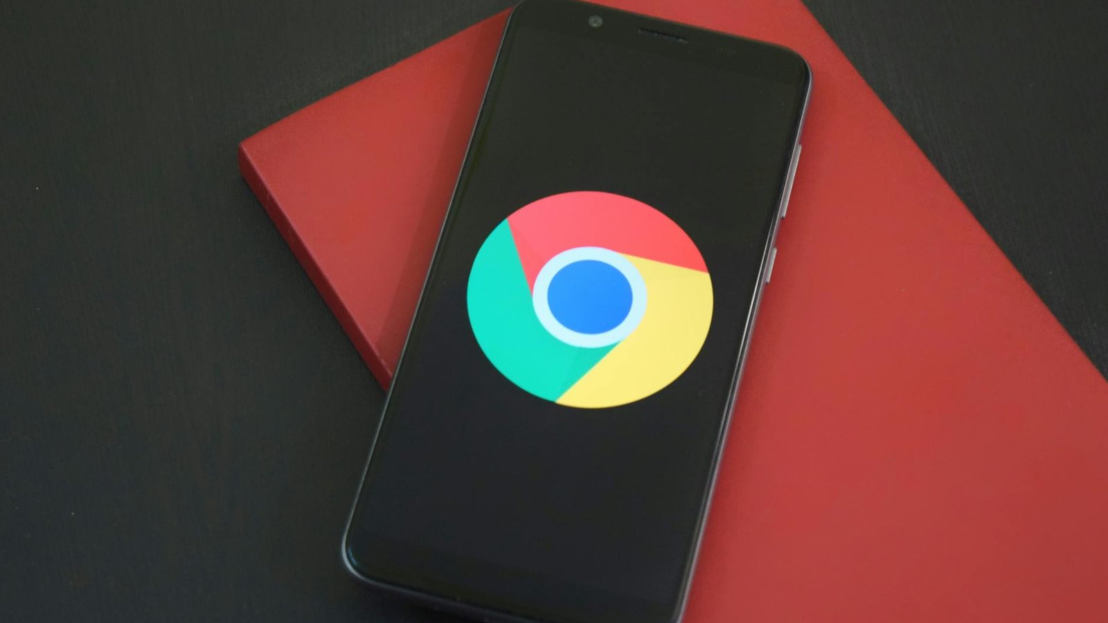 Logo Google Chrome sur écran de smartphone Android