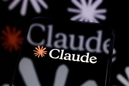 Anthropic révèle pourquoi Claude a tenté de faire chanter ses utilisateurs