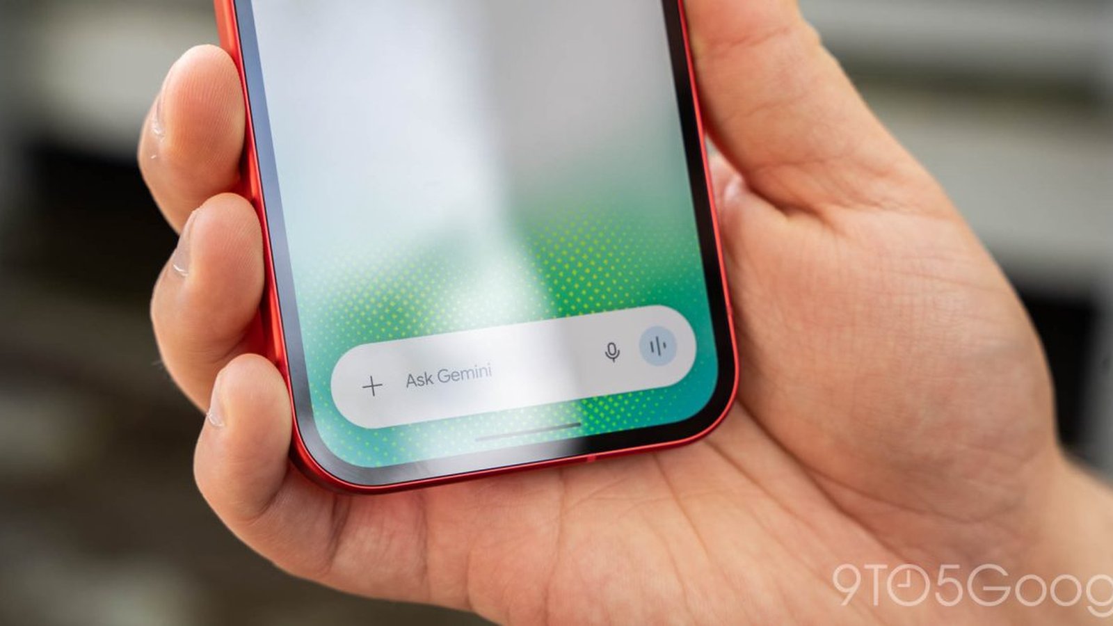 Google rafraîchit Gemini Live avec de nouvelles voix et un widget repensé