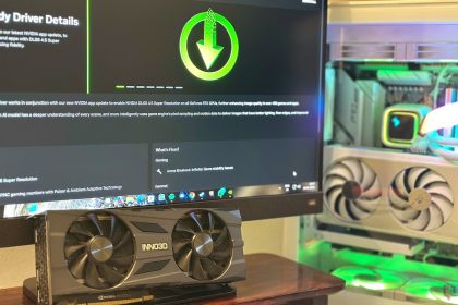 Driver Nvidia Game Ready affiché sur écran avec carte graphique Inno3D