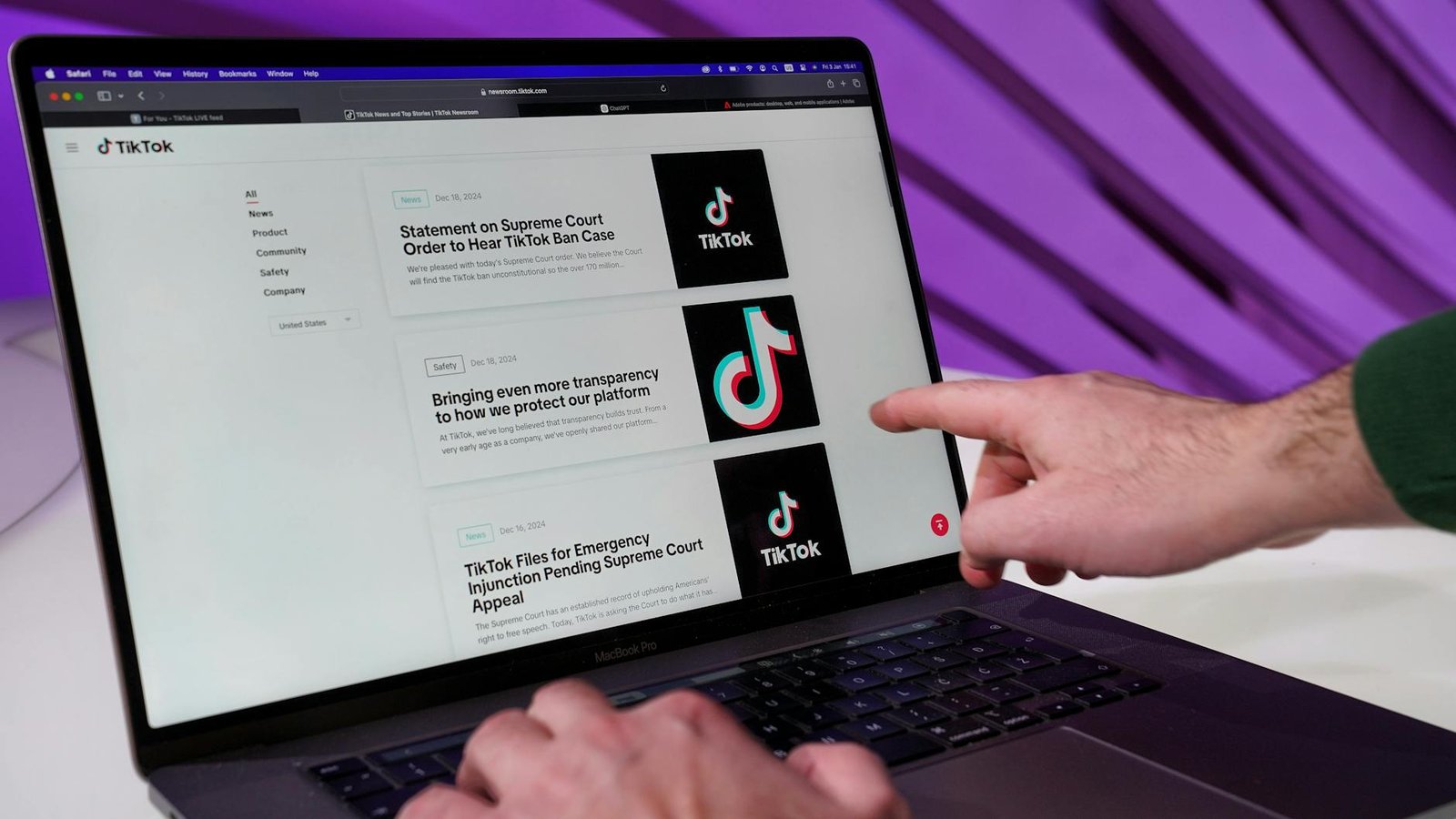 TikTok RGPD – site officiel TikTok ouvert sur ordinateur portable avec logos de la plateforme