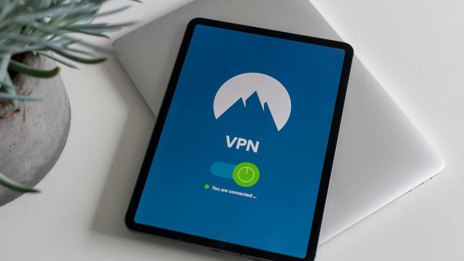 VPN connecté sur tablette iPad, application NordVPN