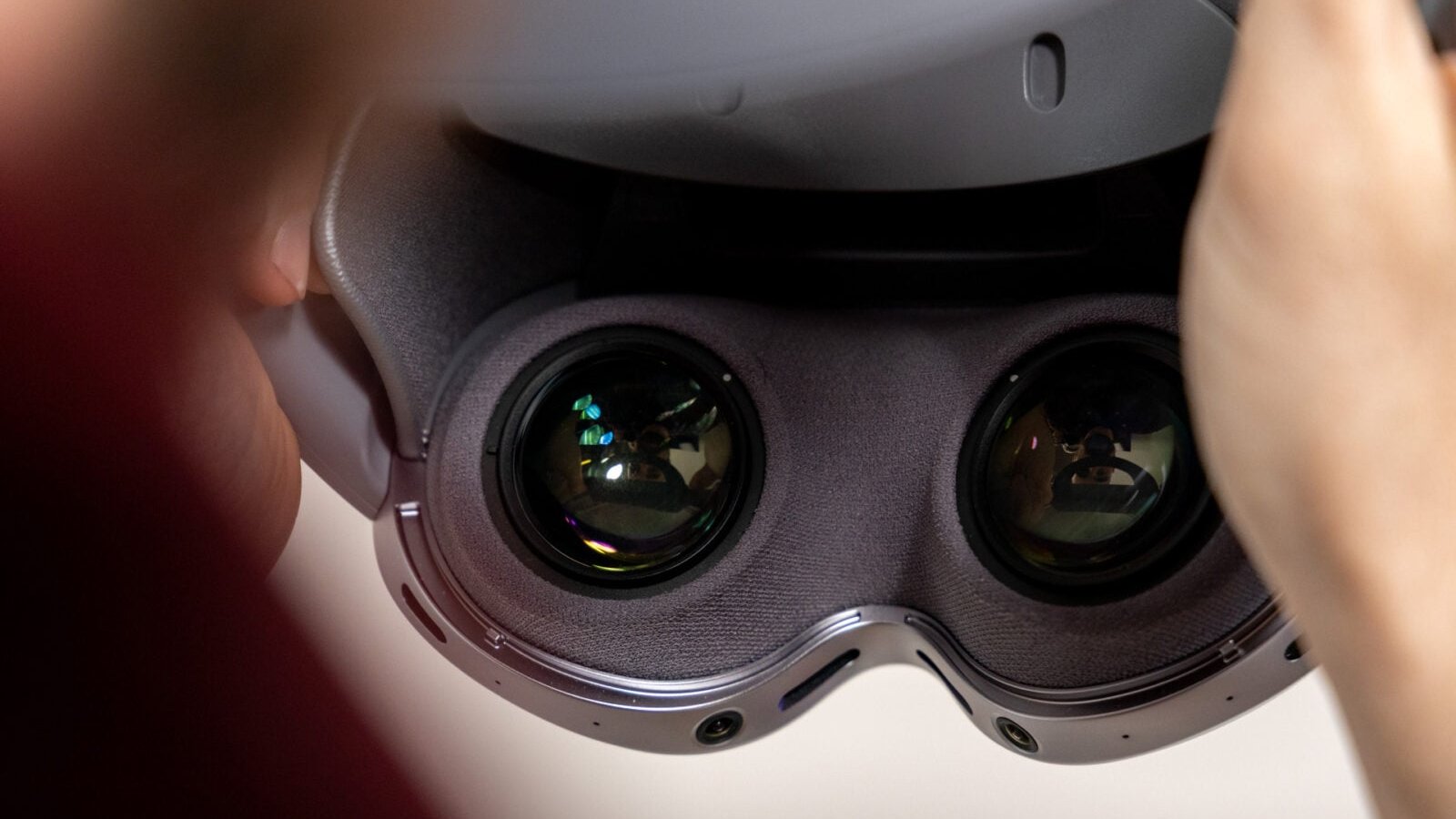 Lentilles optiques intérieures du casque VR Samsung Galaxy XR en gros plan