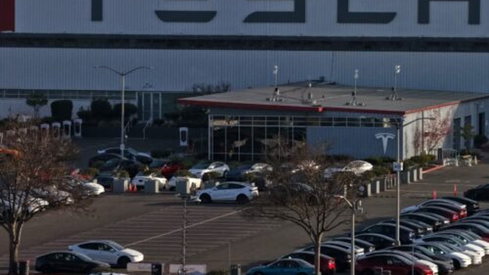 Tesla échoue à enterrer la plainte pour discrimination raciale en Californie