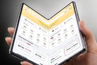 Vertu AlphaFold ouvert montrant l'interface IA Hermes Agent pour dirigeants